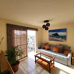 Next To Ajabo Pool & Ocean View דירה