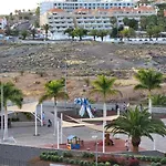 Next To Ajabo Pool & Ocean View דירה