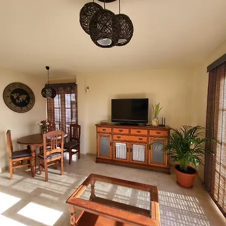 Next To Ajabo Pool & Ocean View Appartamento